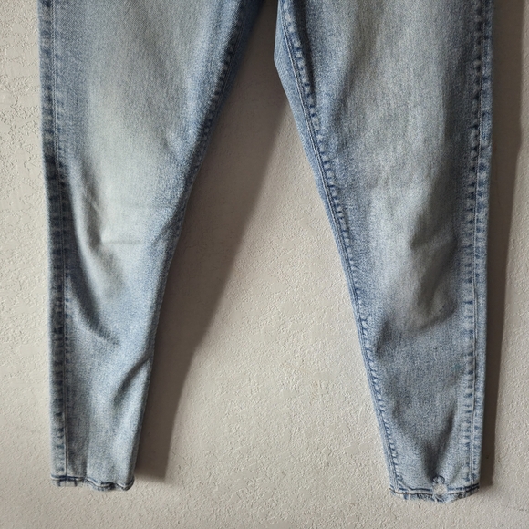 American Eagle Outfitters Light Blue Skinny Jeans - Picture 3 of 7
